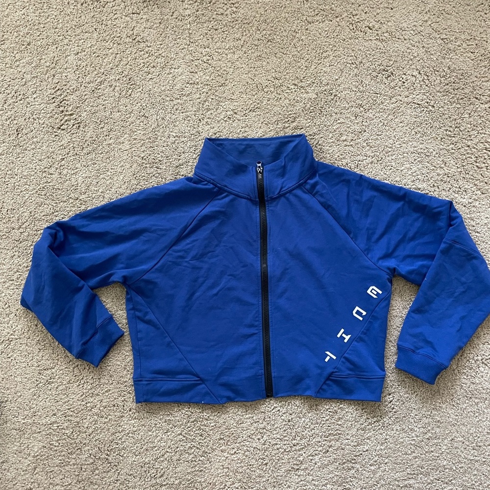 Etch Crop Top Swater| Size M| excellent condition